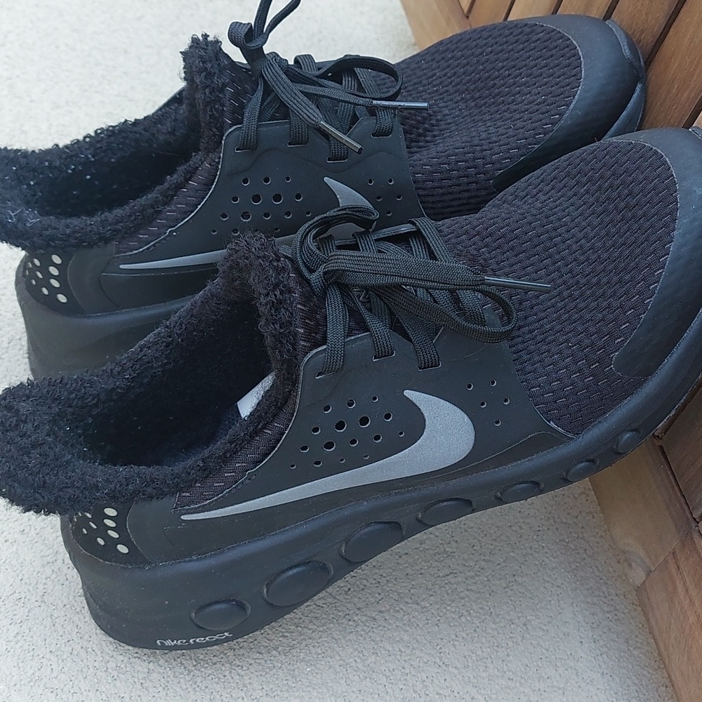 NIKE CruzrOne running shoe - Picture 2 of 12